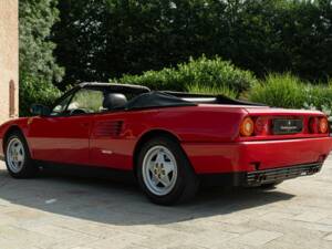 Image 6/50 of Ferrari Mondial T (1991)