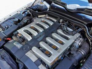 Image 86/171 of Mercedes-Benz SL 600 (1996)