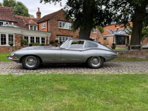 Image 11/30 de Jaguar Type E 4.2 (1965)