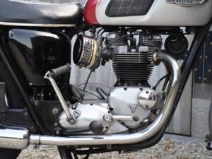 Bild 24/38 von Triumph DUMMY (1968)