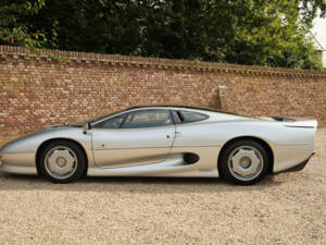 Bild 39/50 von Jaguar XJ 220 (1994)