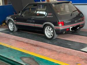 Image 2/6 of Peugeot 205 GTi 1.9 (1987)