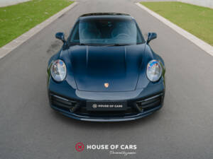 Image 3/50 de Porsche 911 Carrera 4S &quot;Belgian Legend Edition&quot; (2020)