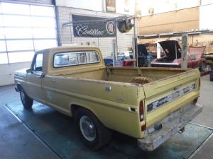 Image 6/50 of Ford F-250 (1972)