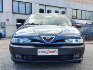 Immagine 4/25 di Alfa Romeo 146 - 1.4 T Spark (1997)