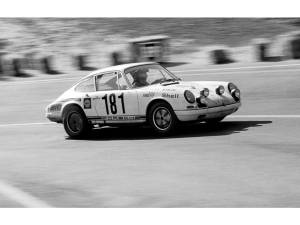 Image 11/50 of Porsche 911 R (1967)