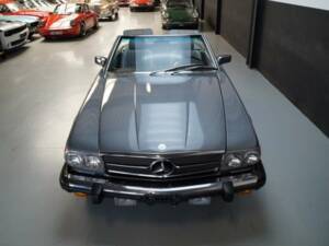 Bild 30/50 von Mercedes-Benz 560 SL (1989)