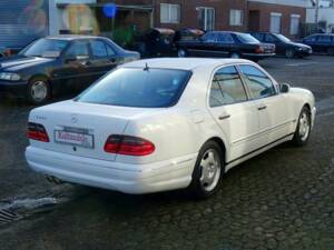 Bild 3/14 von Mercedes-Benz E 430 (1998)