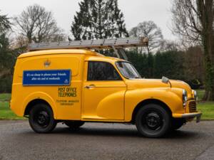 Image 2/50 of Morris Minor 1000 Traveller (1971)