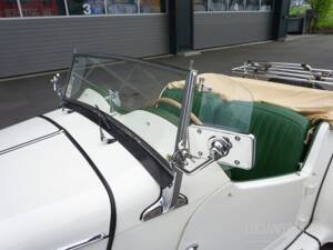 Image 20/70 of MG TF 1500 (1955)