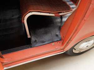 Image 21/100 of Renault R 4 (1964)