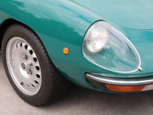 Image 8/50 of Alfa Romeo 2000 Spider Veloce (1979)