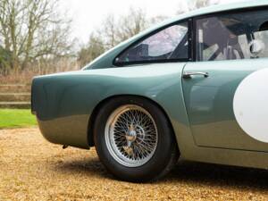 Image 45/50 de Aston Martin DB 4 Lightweight (1961)