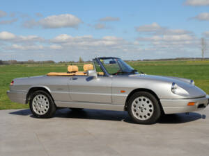 Image 42/50 of Alfa Romeo 2.0 Spider (1992)