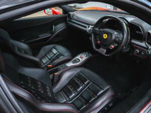 Image 2/50 of Ferrari 458 Italia (2012)