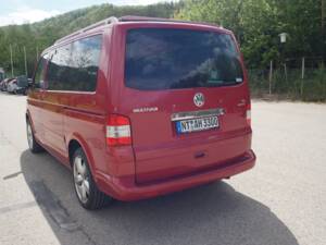 Image 6/23 of Volkswagen T5 Multivan 3.2 V6 4Motion (2007)