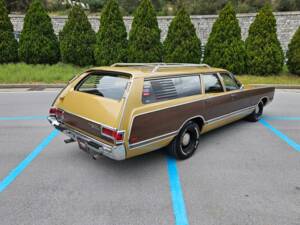 Image 6/7 de Plymouth Sport Fury Station Wagon (1970)