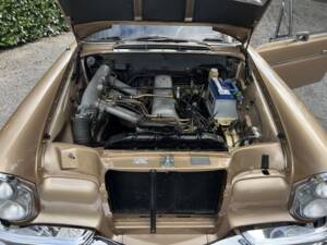 Image 21/22 of Mercedes-Benz 220 SE b (1963)