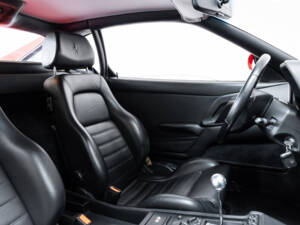 Bild 22/41 von Ferrari F 355 Berlinetta (1996)