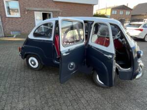 Image 10/14 of FIAT 600 D Multipla (1963)