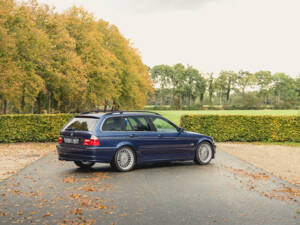 Image 3/99 of ALPINA B10 3.3 Touring (2001)