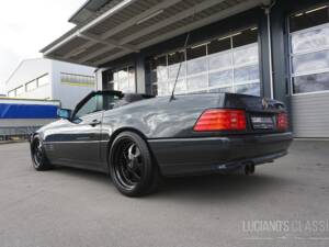 Imagen 7/49 de Mercedes-Benz 500 SL (1992)