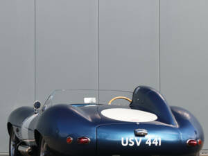Image 40/60 of Jaguar D-Type (1967)
