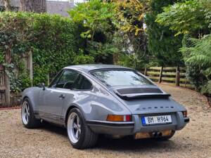 Image 48/100 of Porsche 911 Carrera 2 (1989)