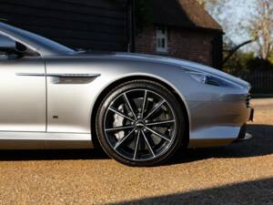 Image 25/50 of Aston Martin DB 9 GT &quot;Bond Edition&quot; (2015)