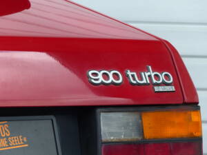 Image 5/20 of Saab 900 Turbo (1989)