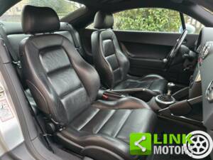 Bild 8/10 von Audi TT 1.8 T quattro (2000)