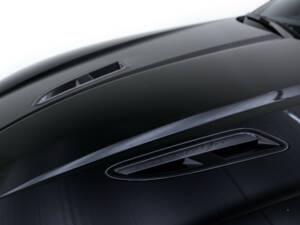 Image 34/37 of Jaguar XKR (2008)
