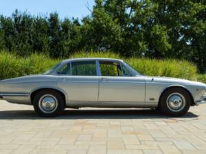 Bild 5/50 von Jaguar XJ 6 4.2 (1970)