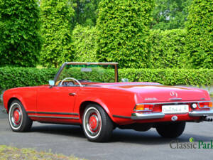 Immagine 3/50 di Mercedes-Benz 230 SL (1964)