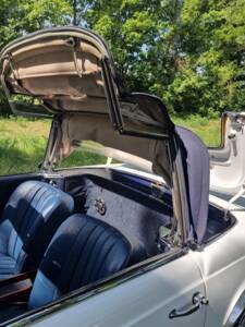 Image 49/100 de Mercedes-Benz 250 SL (1967)