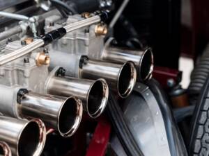 Image 12/12 of Jaguar E-Type 3.8 (1961)