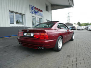 Image 4/30 of BMW 850i (1990)