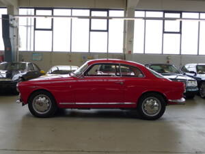 Image 17/31 de Alfa Romeo Giulietta Sprint (1962)