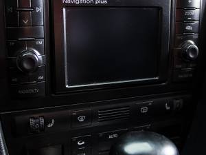Image 18/33 de Audi S6 Avant (2000)