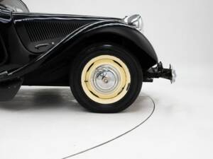Image 10/15 of Citroën Traction Avant 15&#x2F;6 (1954)