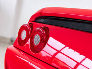 Bild 34/41 von Ferrari F 355 Berlinetta (1996)
