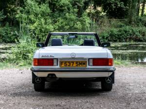 Image 7/43 of Mercedes-Benz 300 SL (1989)