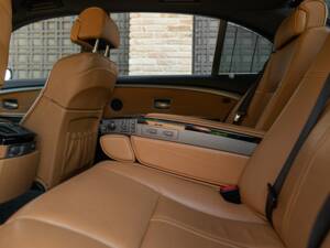 Image 27/50 of BMW 750iL (2001)