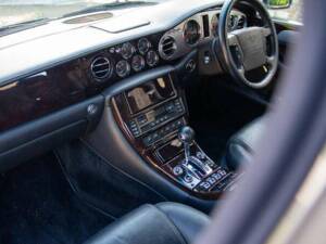 Image 8/26 of Bentley Arnage T (2003)