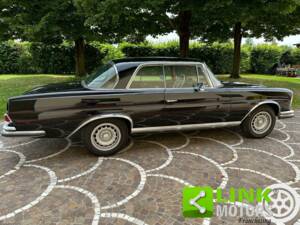 Imagen 7/10 de Mercedes-Benz 280 SE (1970)