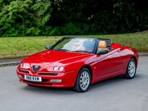 Image 1/43 de Alfa Romeo Spider 2.0 Twin Spark 16V (2003)