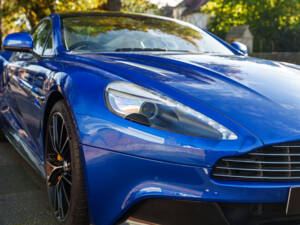 Imagen 8/30 de Aston Martin Vanquish (2013)