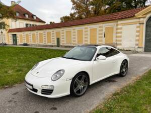 Image 4/58 of Porsche 911 Targa 4S (2010)