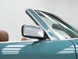 Image 14/15 of Mercedes-Benz 560 SL (1987)
