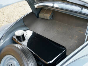 Image 11/50 of Volkswagen Beetle 1200 Standard &quot;Oval&quot; (1955)